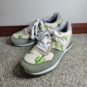 NWT Inkkas Prickly Jogger Sneakers Women’s Size 7